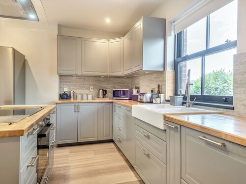 4 bedroom accommodation in Talgarth, near Brecon