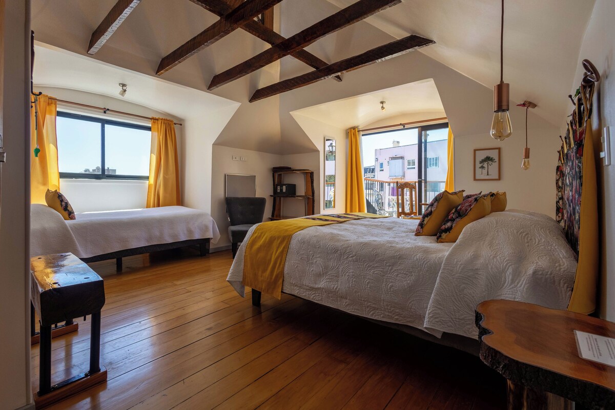 Deluxe tweepersoonskamer, balkon, uitzicht op zee | Luxe beddengoed, donsdekens, een kluis op de kamer