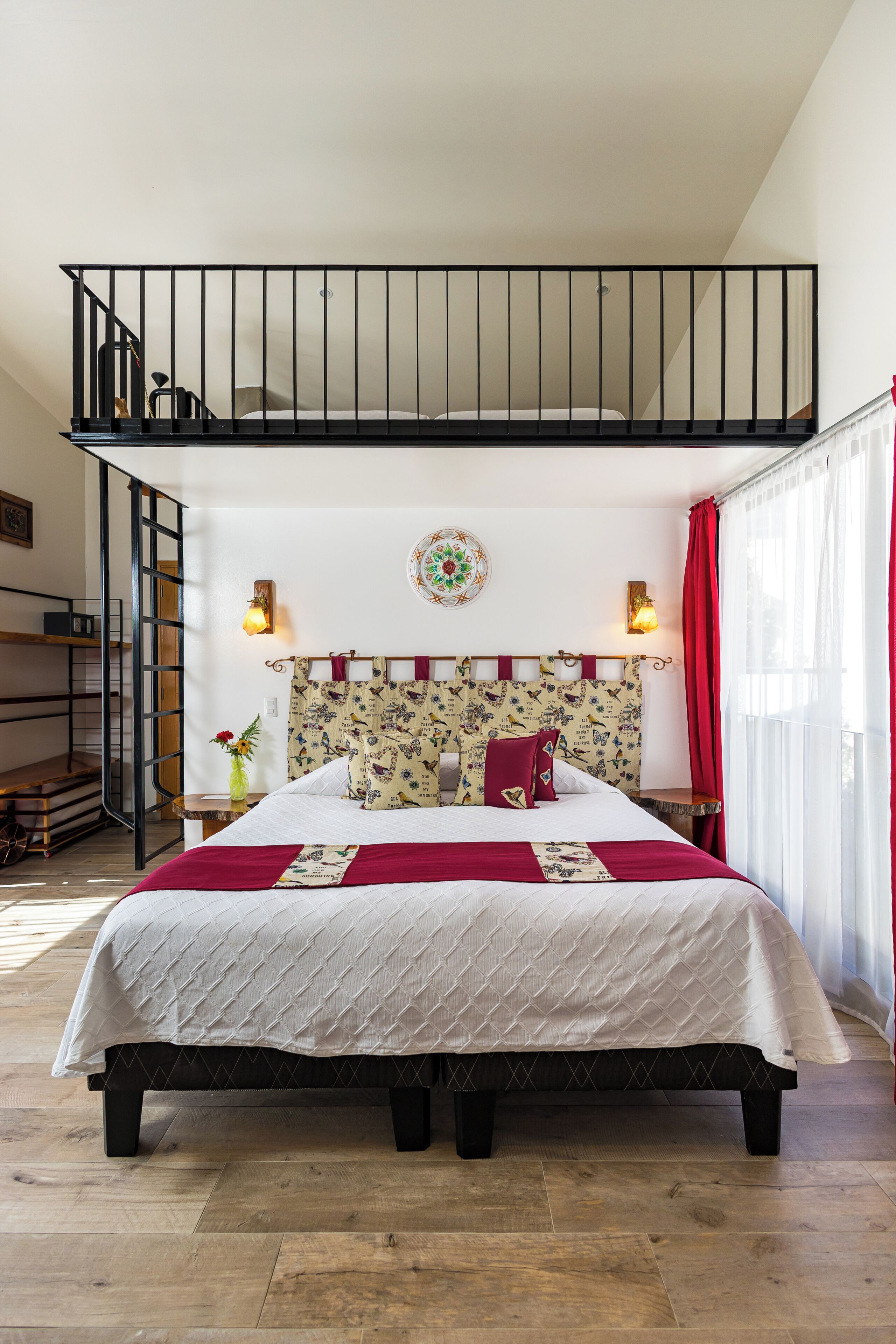 Deluxe-Doppel- oder -Zweibettzimmer | Hochwertige Bettwaren, Daunenbettdecken, Zimmersafe