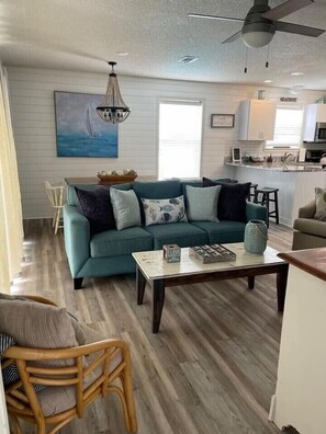 Living area - Beachside condo in the heart of 30A (Santa Rosa Beach)