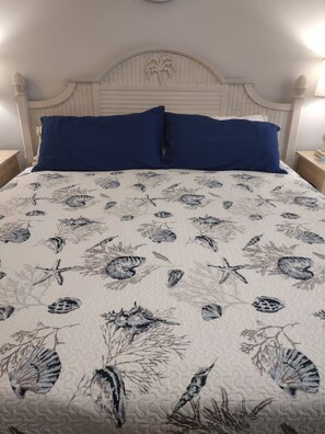2 bedrooms, iron/ironing board, travel cot, free WiFi