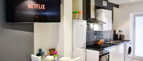 Fridge, microwave, oven, stovetop