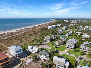 Exterior - BEACH DREAMS IS STEPS TO THE BEACH, IMMACUATE HOME W/SCREENED IN PORCH, COMMUNITY POOL! (Port Saint Joe)