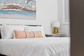 1 室のベッドルーム、デスク、アイロン / アイロン台、WiFi