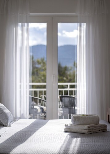 One bedroom apartment with terrace