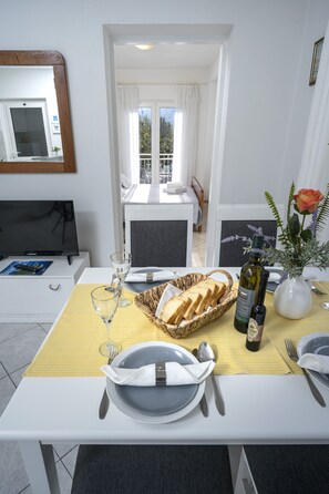 Interior - One bedroom apartment with terrace (Stari Grad)