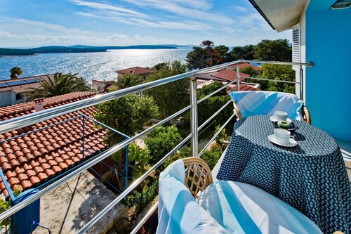 Cloud- Studio apartment with Balcony and Sea View