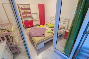 2 chambres, fer et planche Ă repasser, accĂšs Ă Internet, literie fournie
