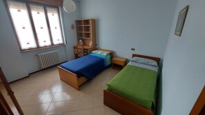 2 Schlafzimmer, Schreibtisch, kostenloses WLAN, Bettwäsche