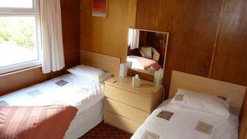 2 Schlafzimmer, Bügeleisen/Bügelbrett, WLAN, Bettwäsche
