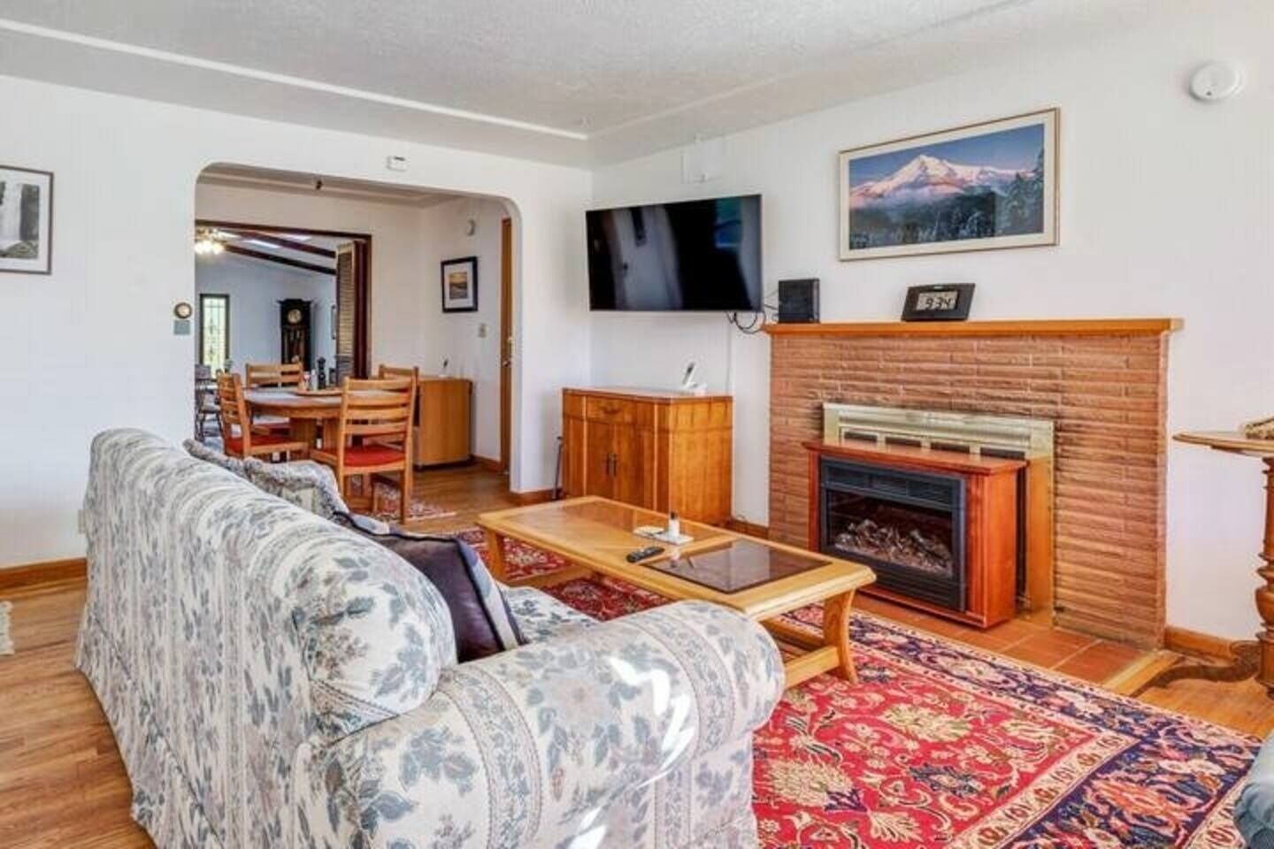 Private Portland Getaway Near Powell Butte Nature Park!