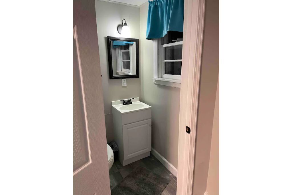 Motel at KY Lake. Seaside Lounge