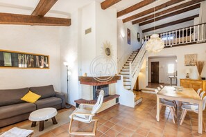 Interior - Charming Provencal house with swimming pool (Bormes-les-Mimosas)
