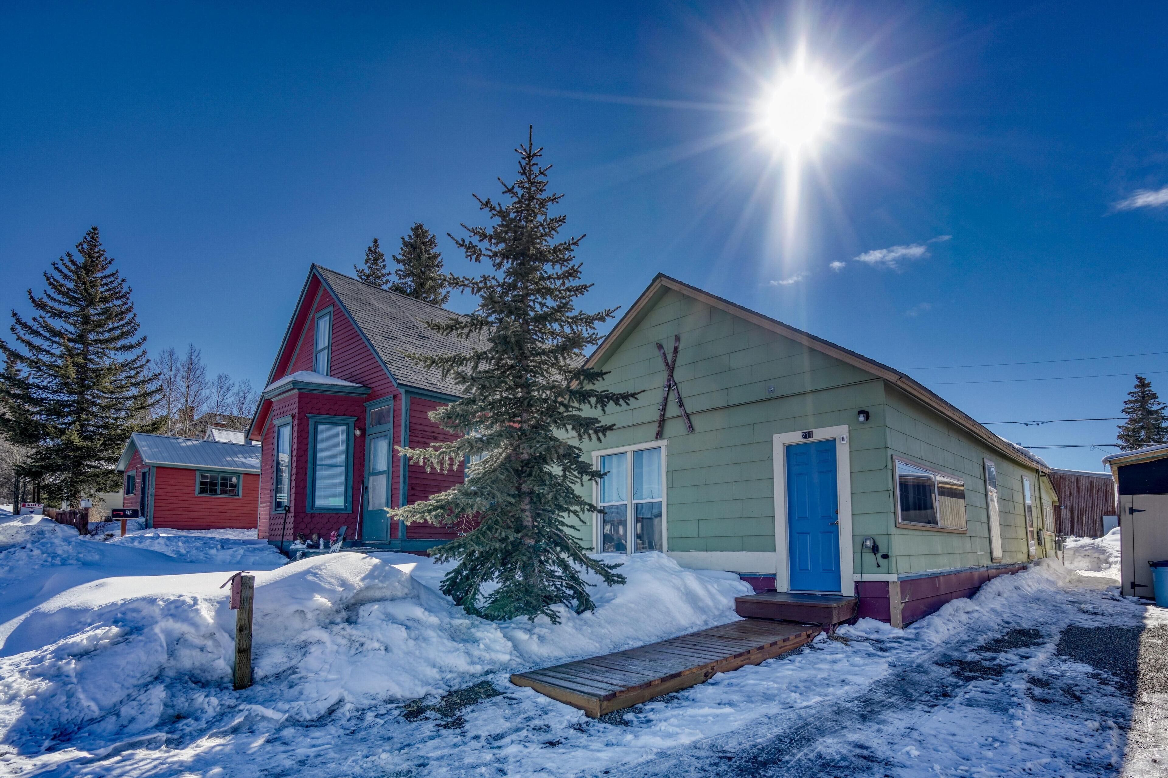 Mt. Elbert Moon - Perfect Downtown Leadville