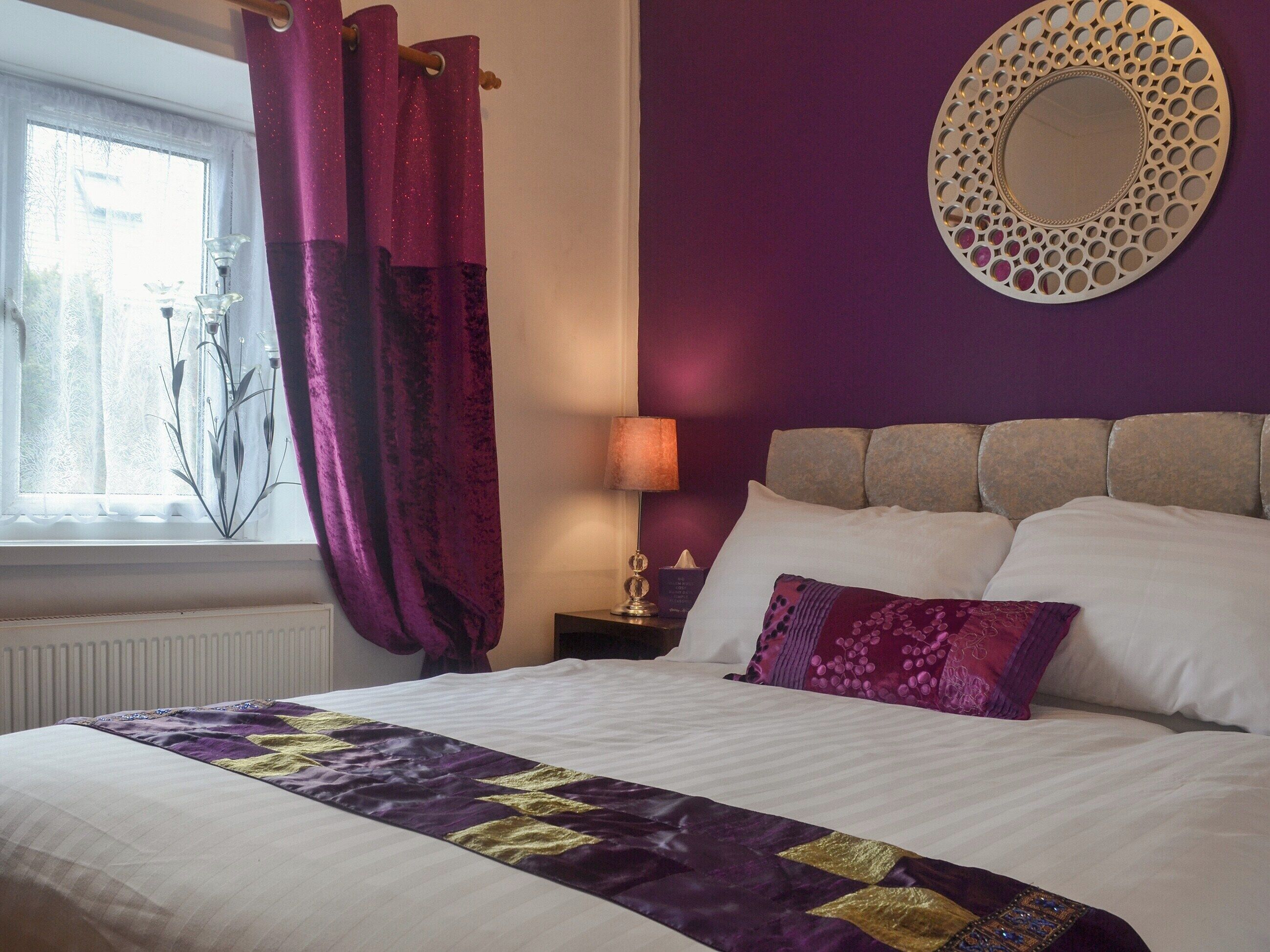 2 bedrooms, bed sheets