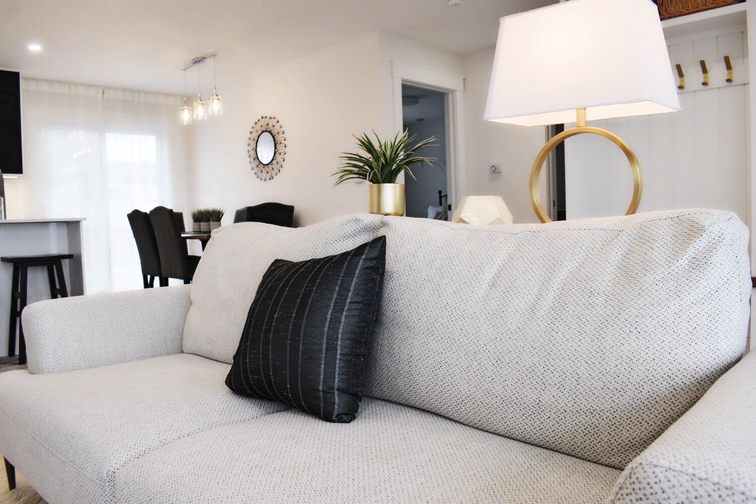 3 bedroom beach house with hot tub and spectacular view