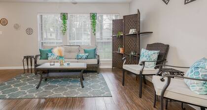 IDYLLIC LAKEVIEW HOME| MODERN PARADISE| 3BD-2.5BA