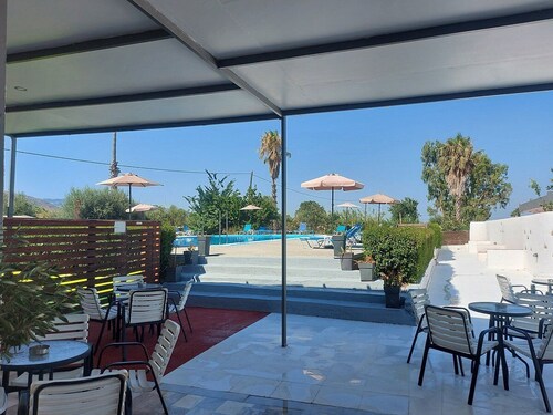 Aegean Pearl 9 minutes walk from Tigaki beach.