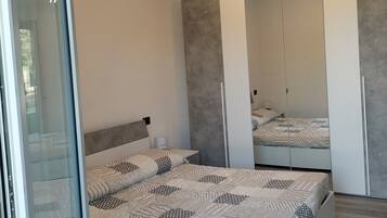 3 bedrooms, WiFi, bed sheets