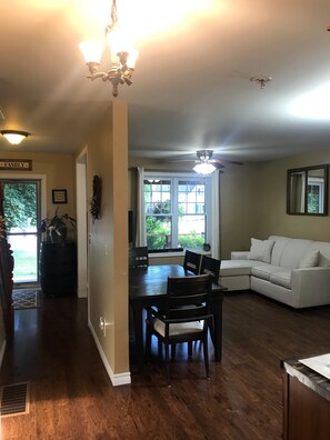 Smart-TV, Stereoanlage