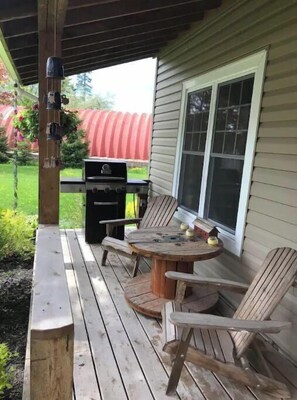 Outdoor dining - Shallow Lake Retreat (Shallow Lake)