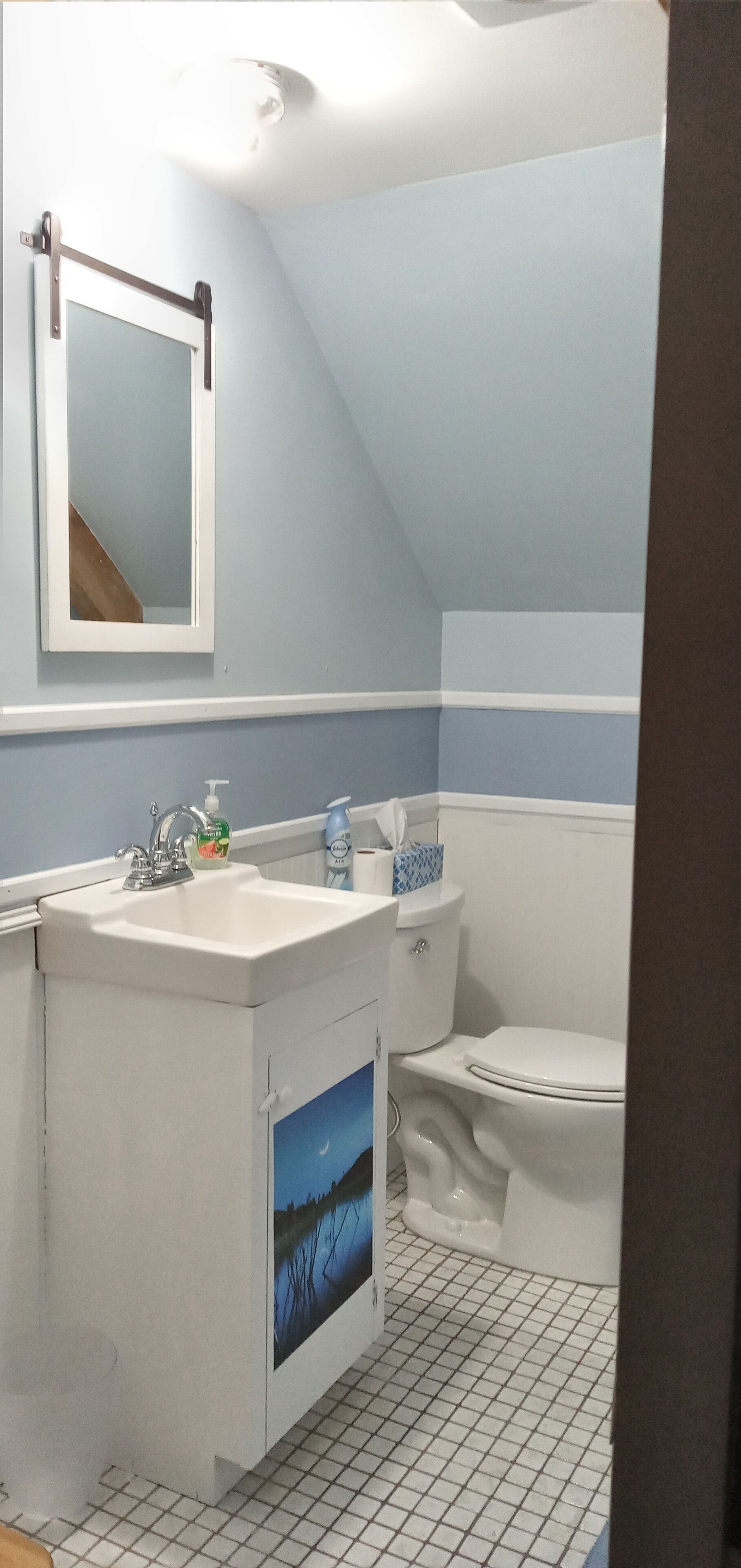 LAKE ARROWHEAD MAINE! DOG FRIENDLY . LAKEFRONT  BEAUTIFUL FOR FALL FOLIAGE