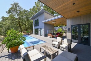 Pool - Modern Luxury Villa near Sonoma Mountain (Sonoma)