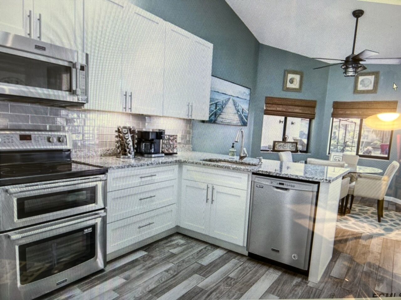 Newly renovated Canal Home 3Br 2BA with Salt Water Heated Pool and Boat Dock