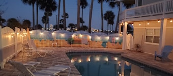 Halifax Riverfront Oasis - 8 Bedrooms Private Heated Pool