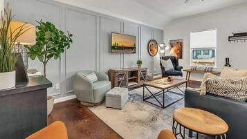 Smart-TV, Videospiele, Stereoanlage