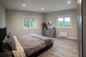 4 bedrooms, desk, iron/ironing board, WiFi - Casa Buxán with incredible views, 2 min from the beach! (Coruna)