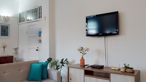 TV - -APARTMENT CIUDAD VIEJA-PLAZA BOLIVAR THIRD FLOOR- (Cartagena de Indias)
