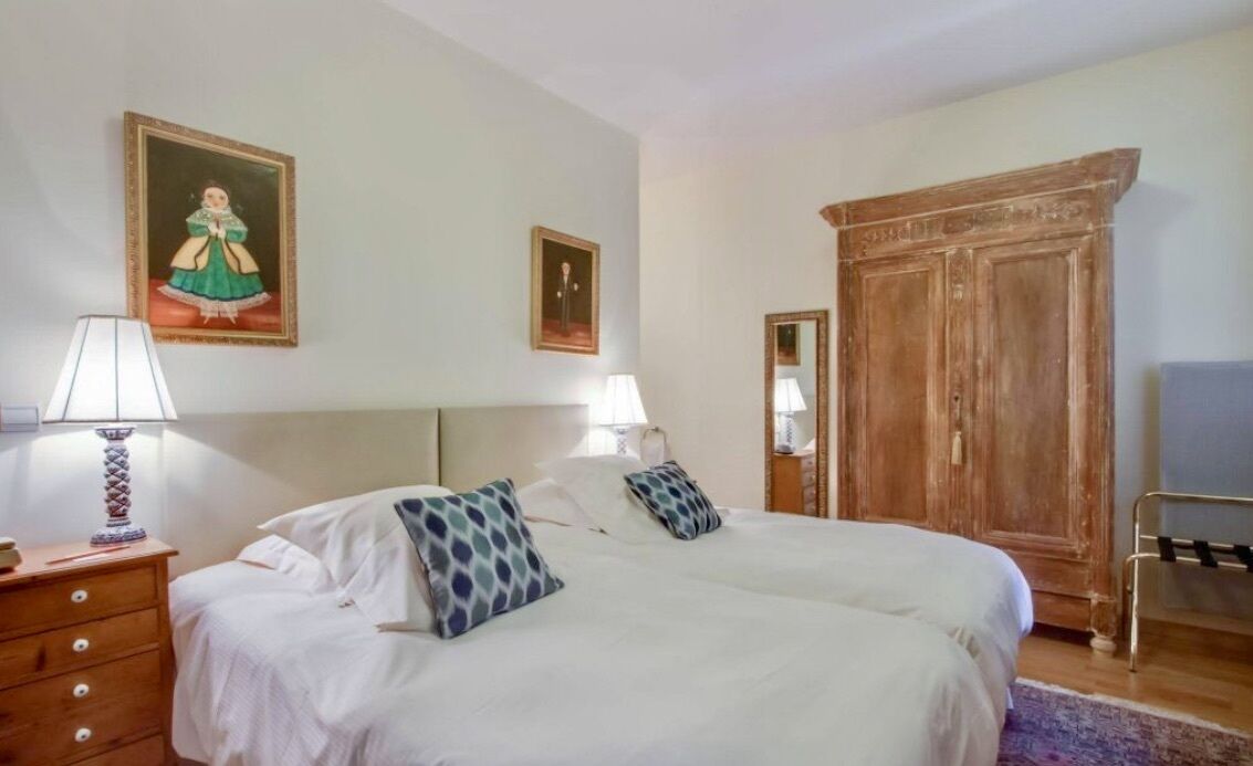 Luxury Cottage with swimming pool