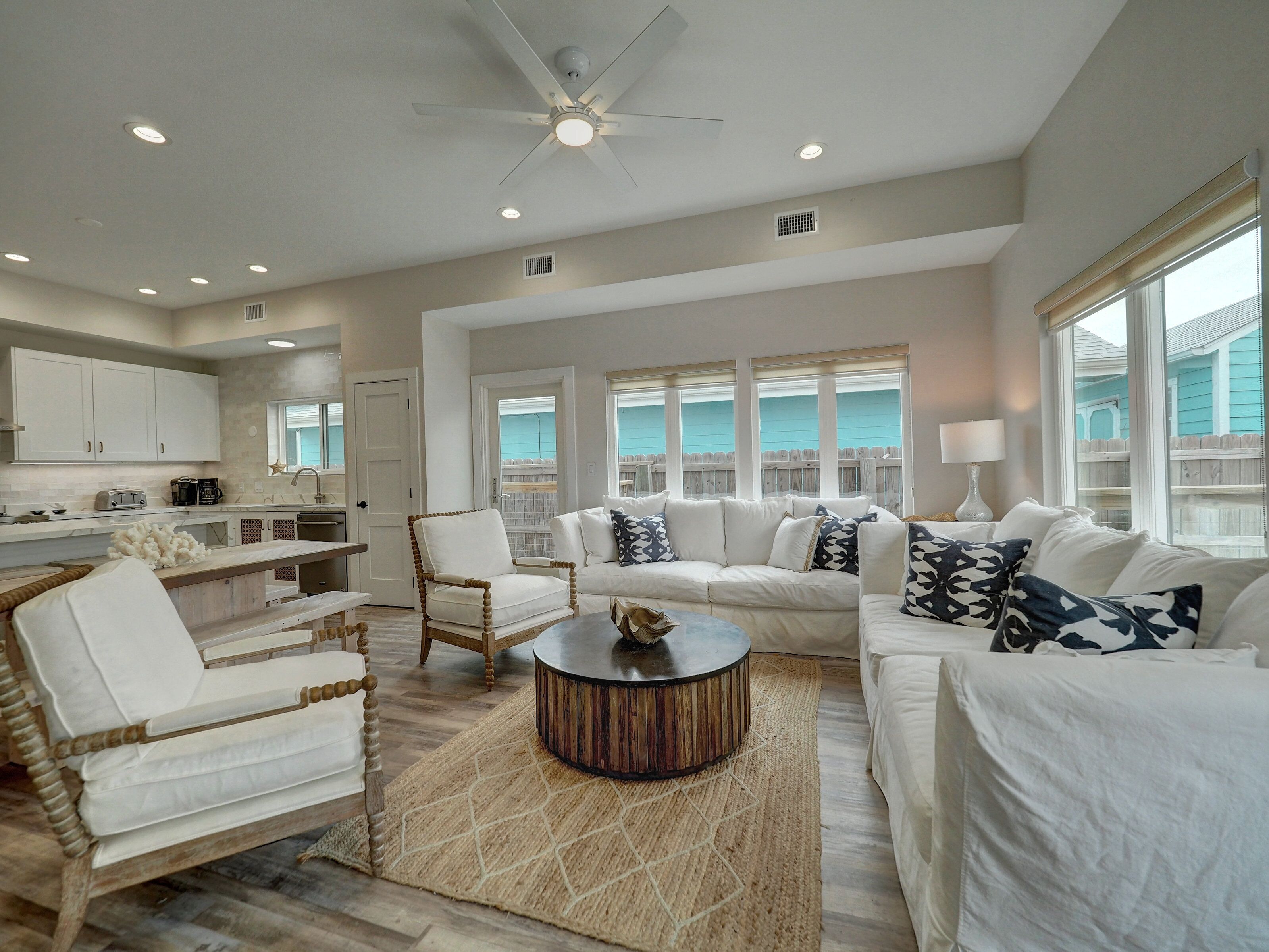 Smart-tv, tv-spel, böcker och ett musikbibliotek