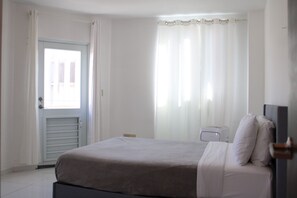 2 bedrooms, iron/ironing board, free WiFi