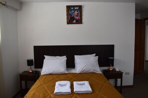 Comfort Double Room | Free WiFi - Pukara House (Puno)