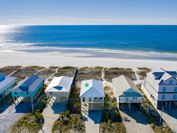 Accommodatie ligt op het strand