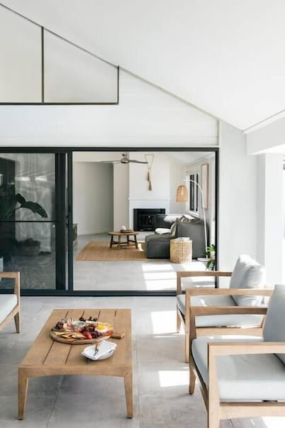 Mysa Yamba - Oceanstays- Fireplace