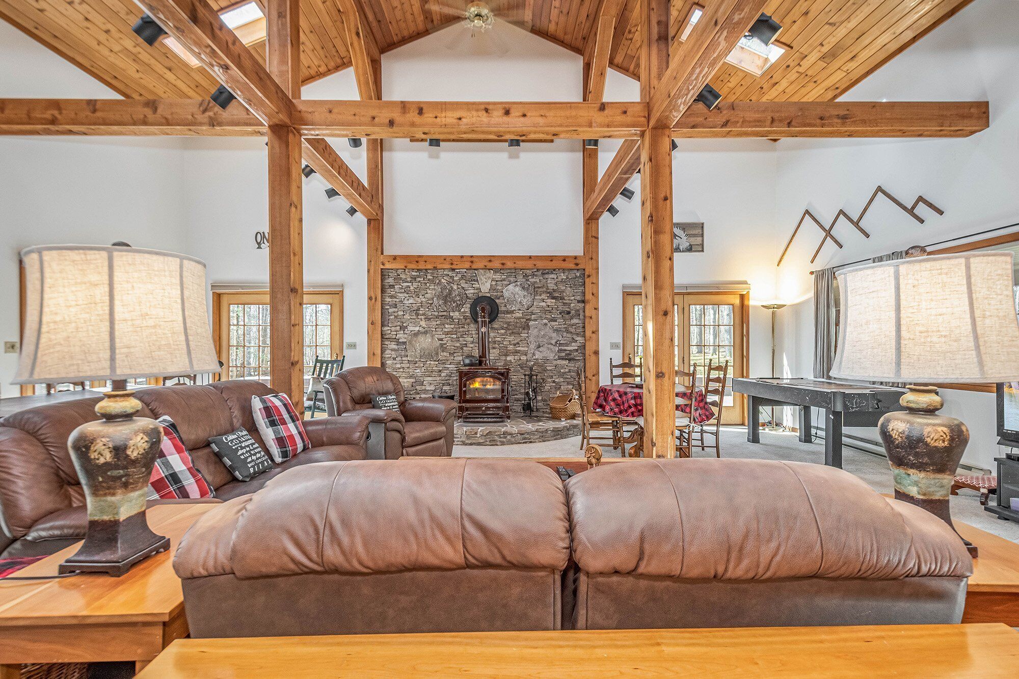 Old Moose Barn | Lake Access, Dock Slip, Yard!