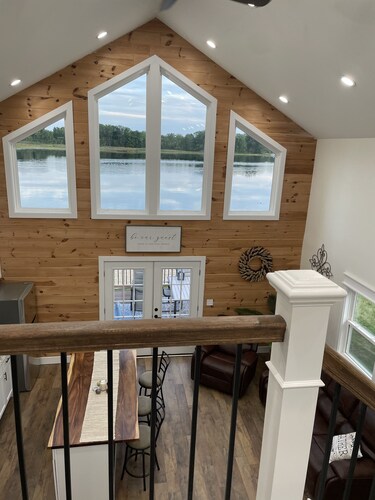 Cozy Waterfront Cottage- Reel Time