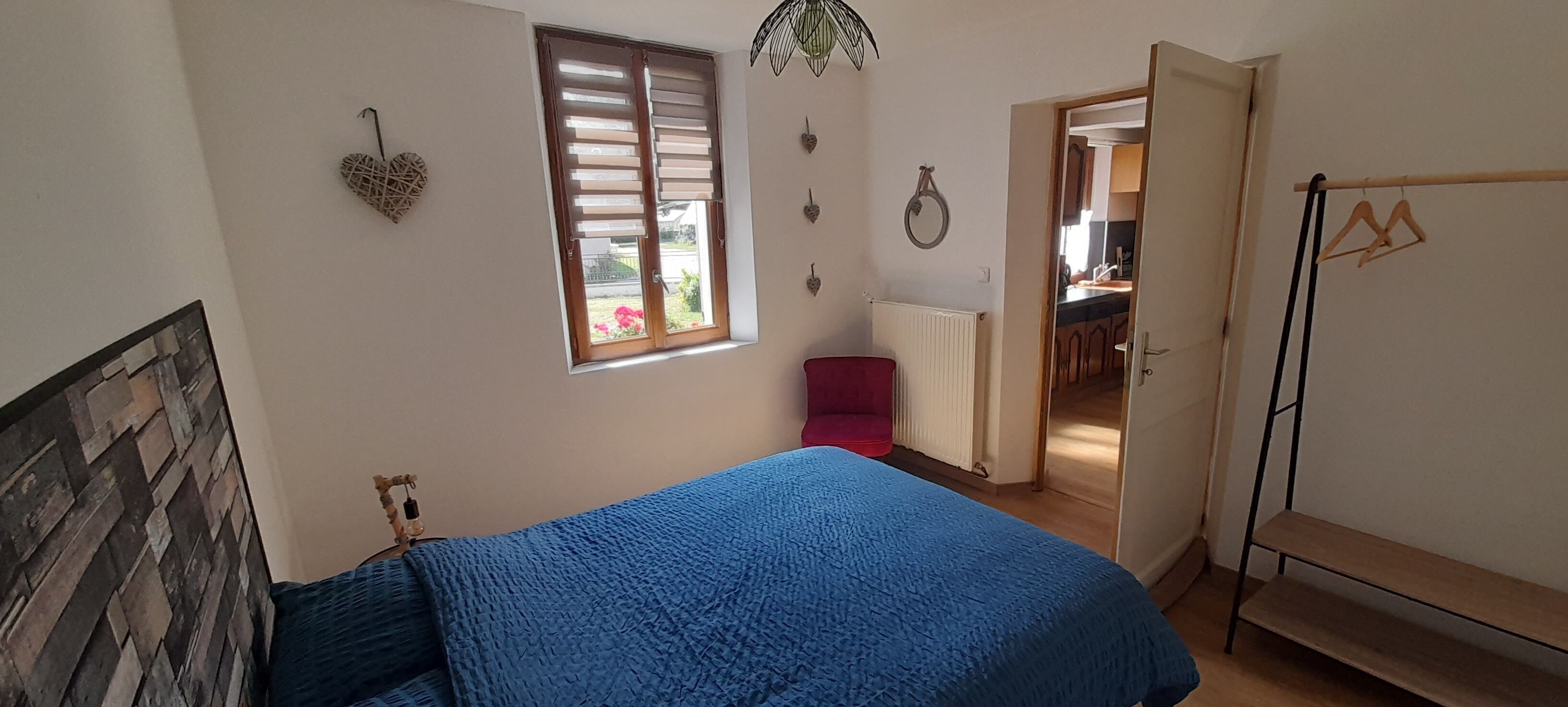 3 slaapkamers, een bureau, reisbedje, gratis wifi