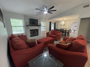 TV connectée, cheminée