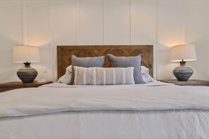 4 Schlafzimmer, Bügeleisen/Bügelbrett, Reisekinderbett, WLAN