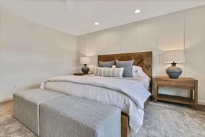 4 bedrooms, iron/ironing board, WiFi, bed sheets