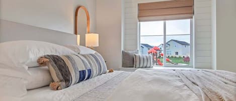 4 chambres, fer et planche à repasser, Wi-Fi, draps fournis