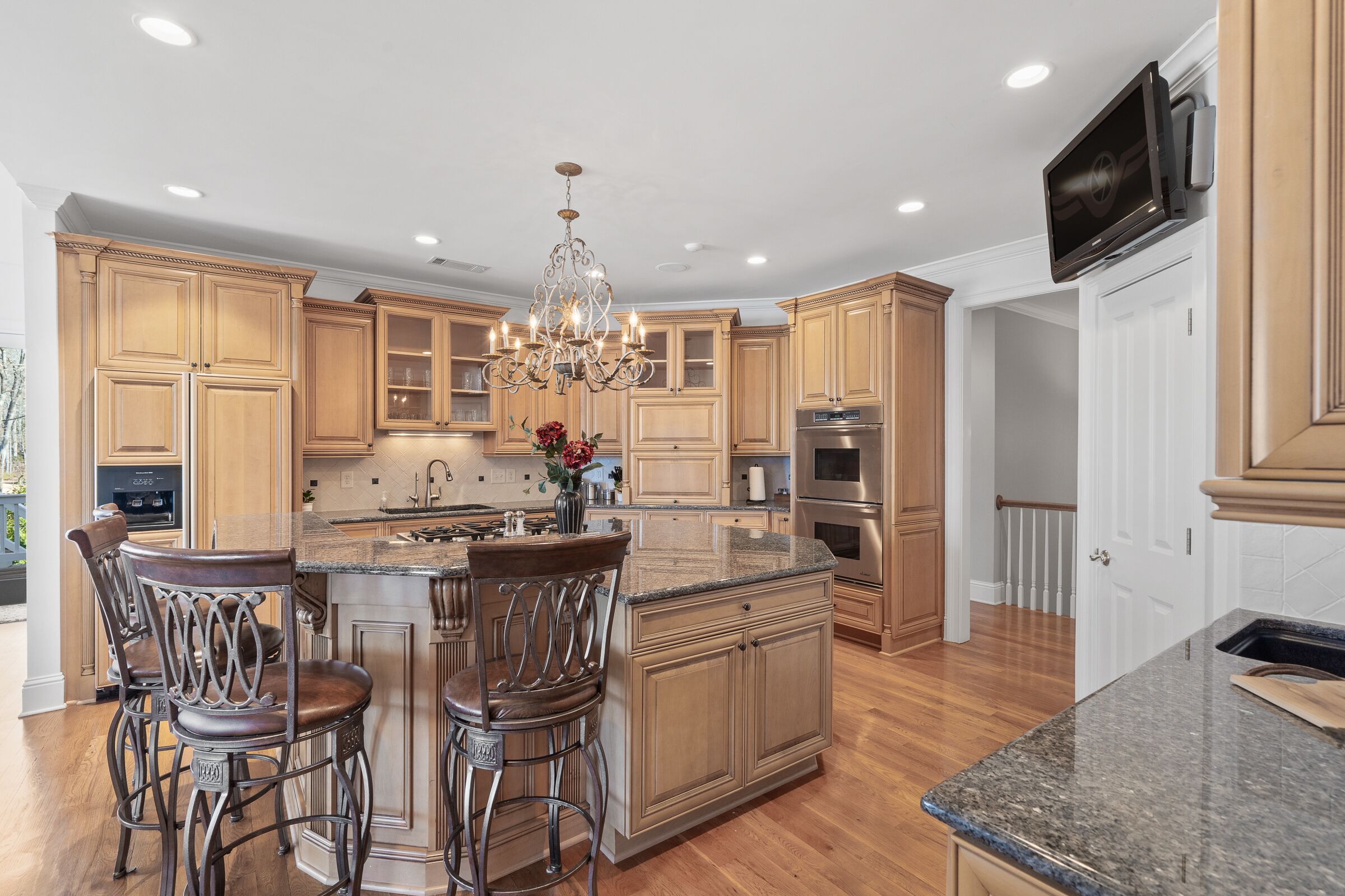 Reynolds Great Waters Spacious Luxury Lake Home With Private Dock