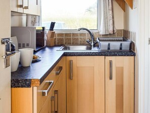 Private kitchen - 2 bedroom accommodation in The Lizard (Helston)