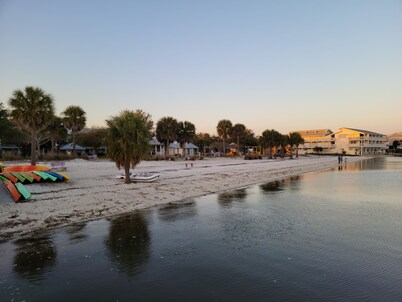 Blue Heron * Boat Parking * Downtown * Water View