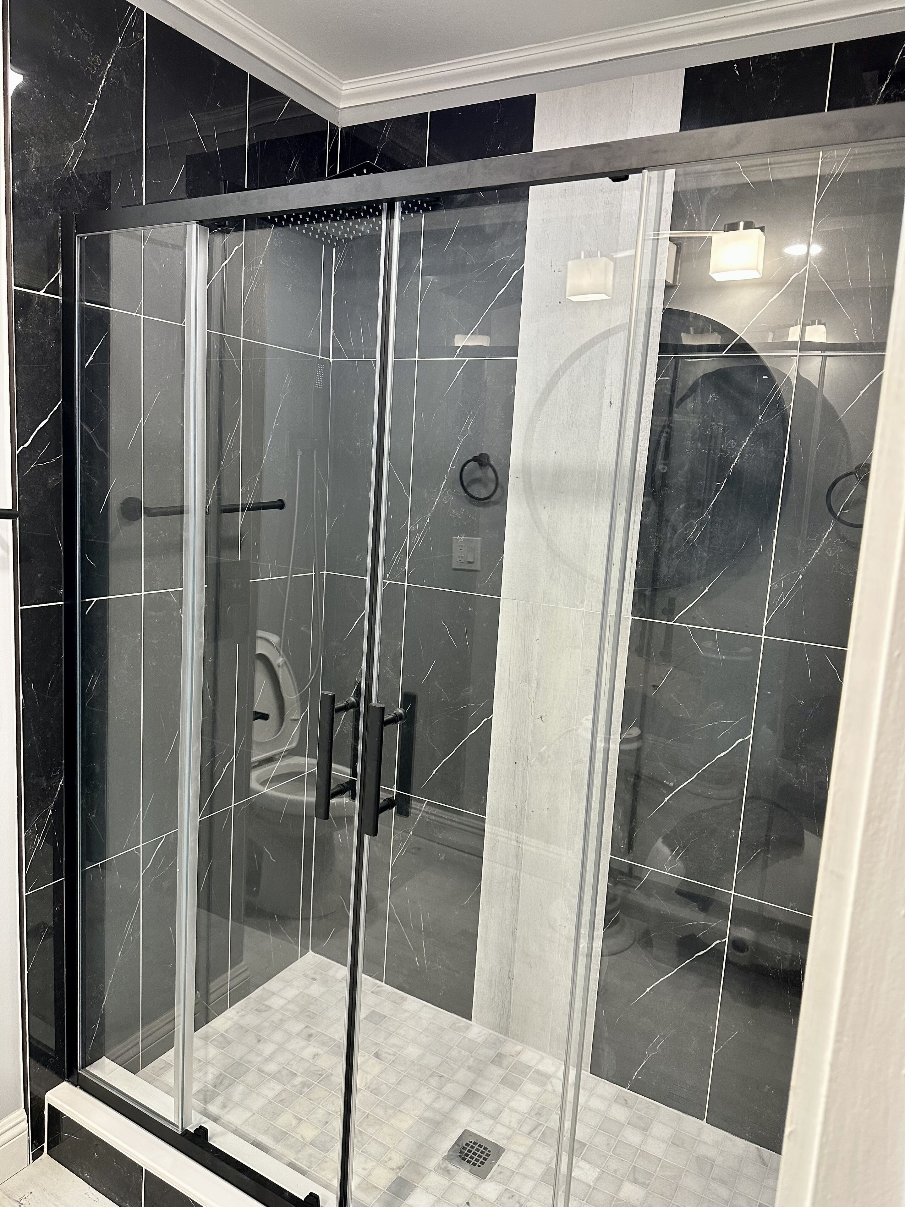 Combined shower/tub, hair dryer, towels, soap