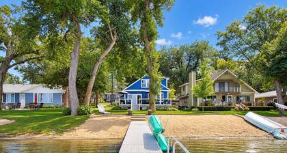Lake Daze | Lakefront Powers Lake Home, Sleeps 11